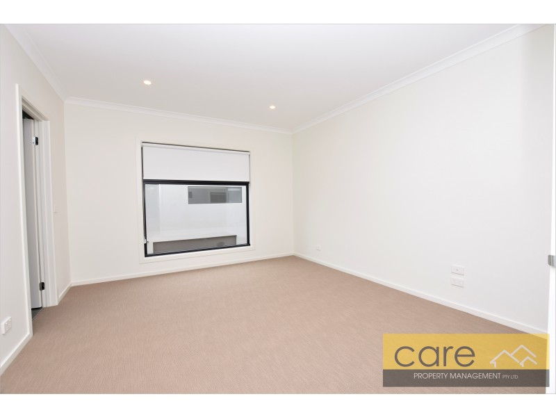 31B Marriott Boulevard, Lyndhurst VIC 3975