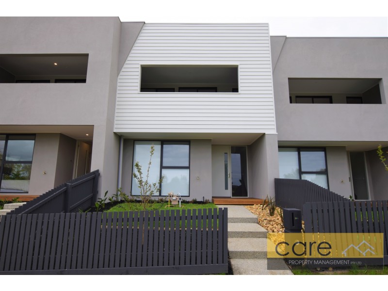 31B Marriott Boulevard, Lyndhurst VIC 3975