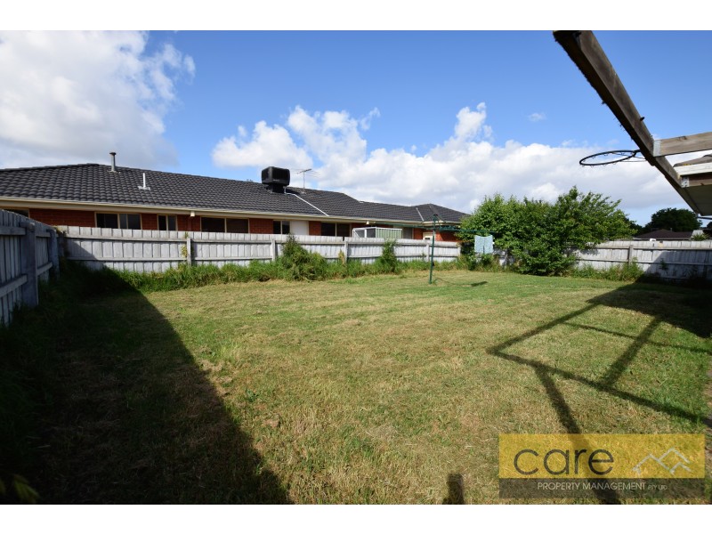 39 Dartmoor Drive, Cranbourne East VIC 3977