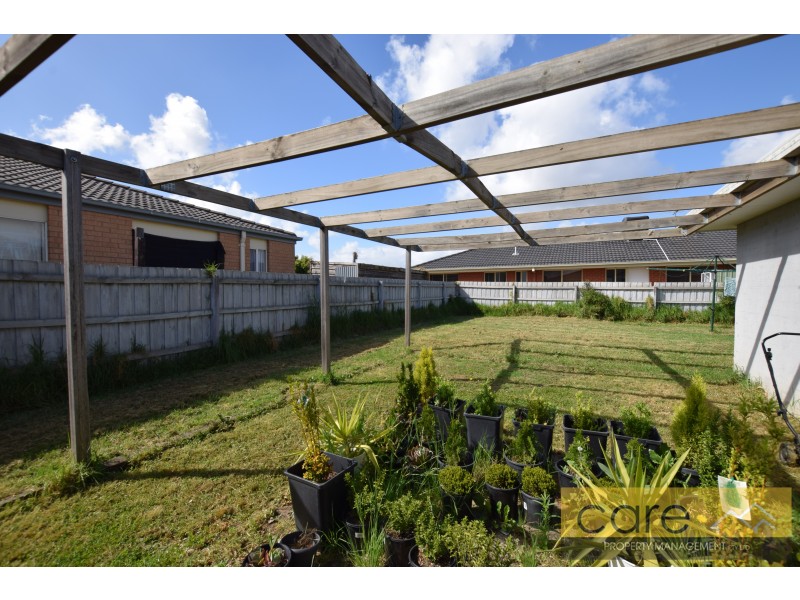 39 Dartmoor Drive, Cranbourne East VIC 3977