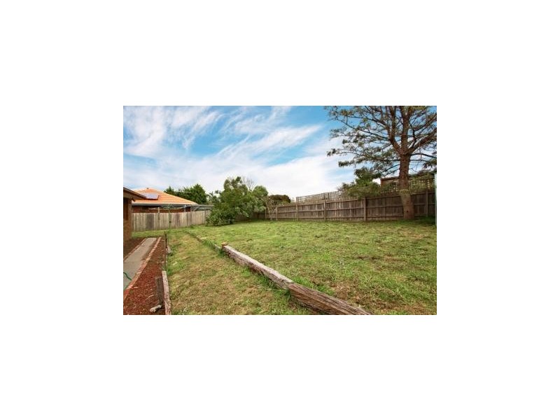 72 Strong Drive, Hampton Park VIC 3976