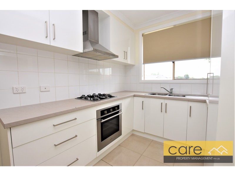 1 Gleneadie Close, Hampton Park VIC 3976