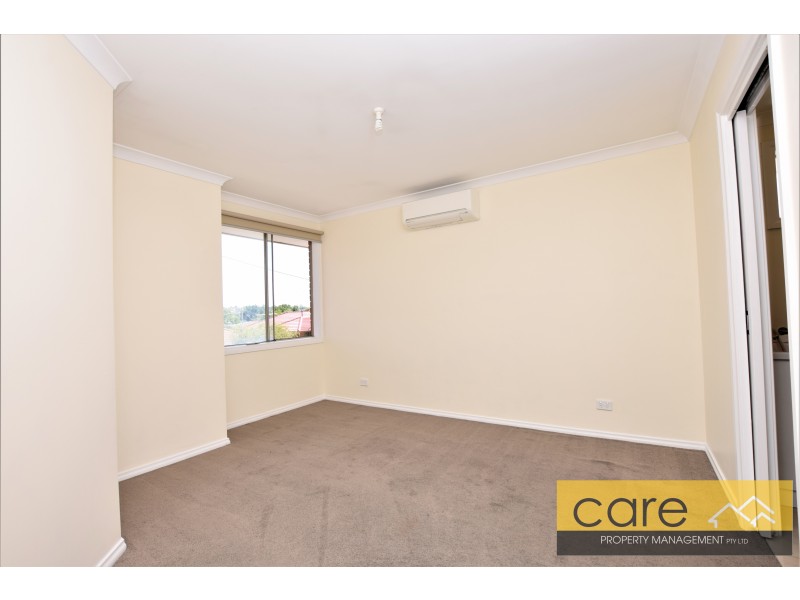 1 Gleneadie Close, Hampton Park VIC 3976