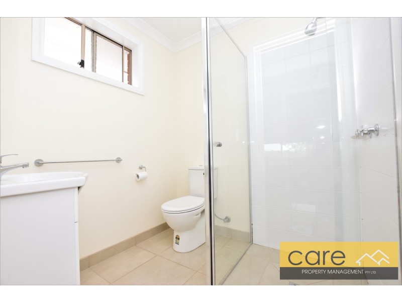 1 Gleneadie Close, Hampton Park VIC 3976