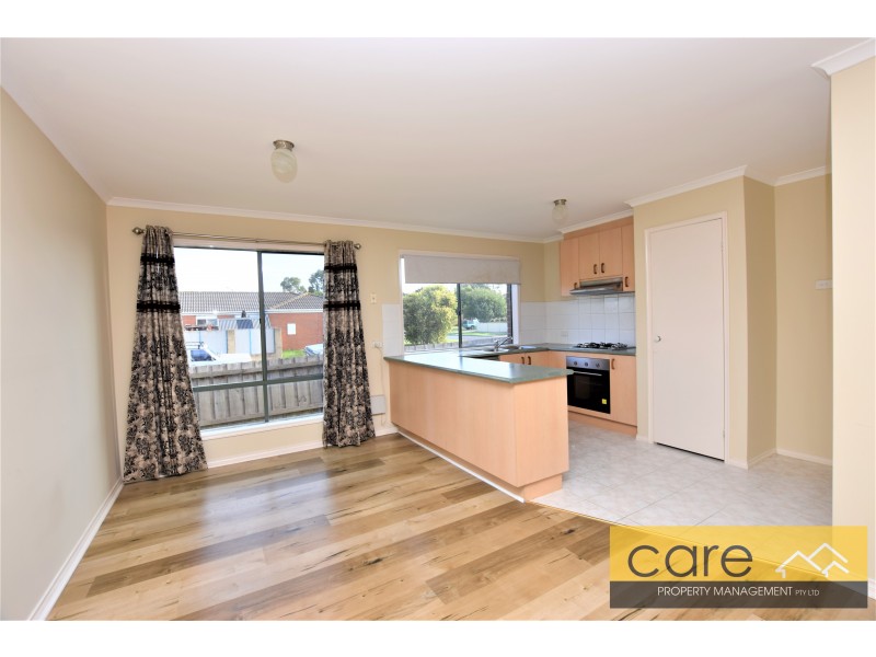1 Charlotte Place, Cranbourne West VIC 3977