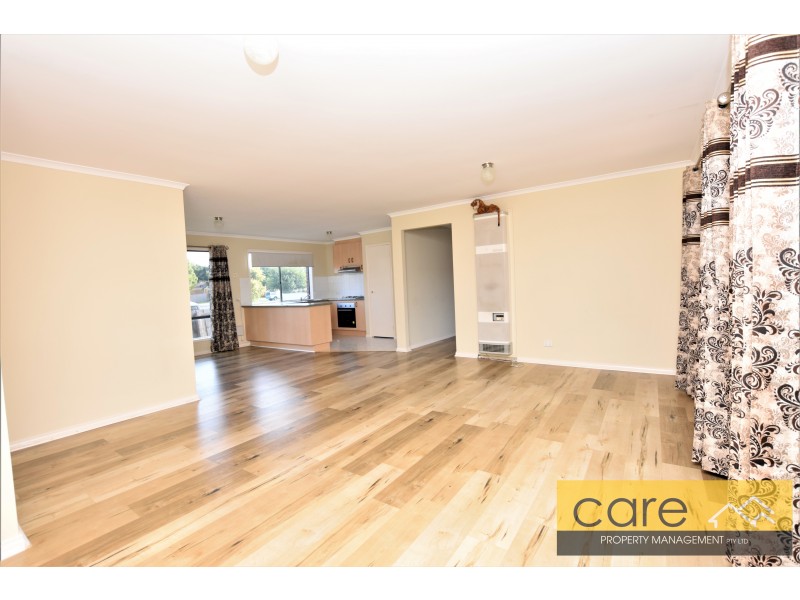 1 Charlotte Place, Cranbourne West VIC 3977