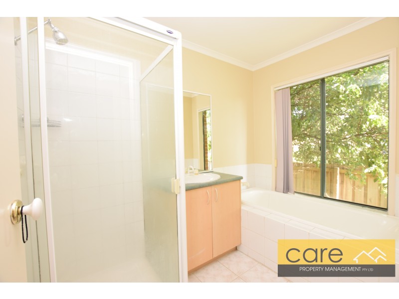 1 Charlotte Place, Cranbourne West VIC 3977