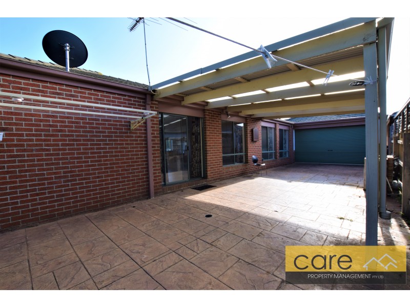 1 Charlotte Place, Cranbourne West VIC 3977