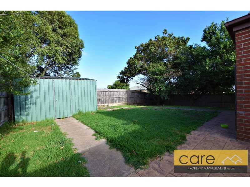 1 Charlotte Place, Cranbourne West VIC 3977