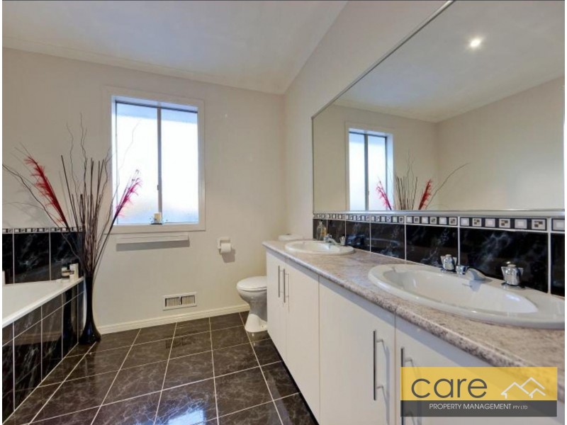 1/15 Overton Road, Seaford VIC 3198