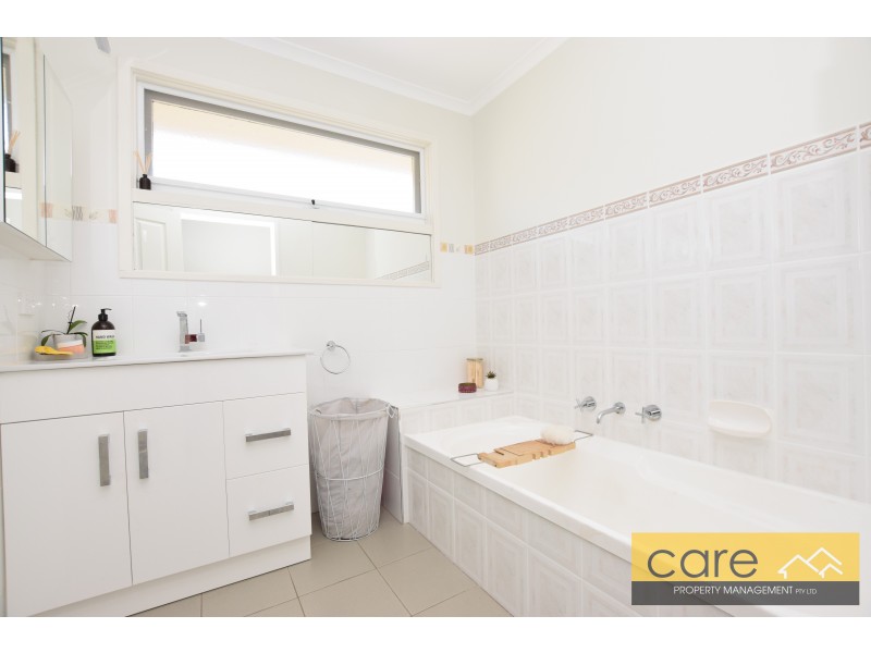 1/44 Kareela Road, Frankston VIC 3199