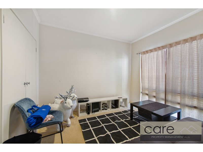 36 Caversham Terrace, Lynbrook VIC 3975