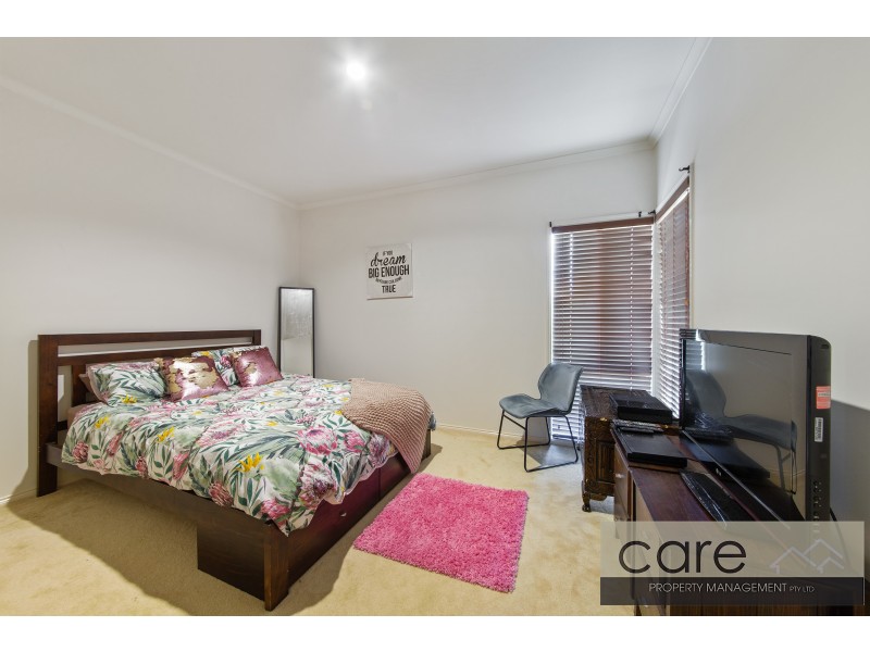 36 Caversham Terrace, Lynbrook VIC 3975
