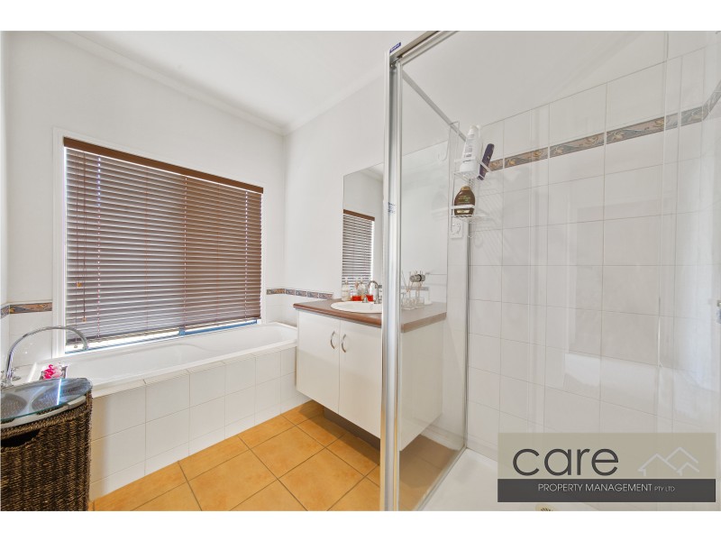 36 Caversham Terrace, Lynbrook VIC 3975