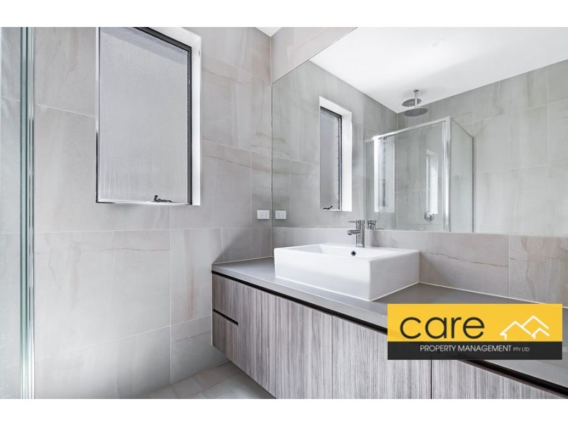 91 Deoro Parade, Clyde North VIC 3978