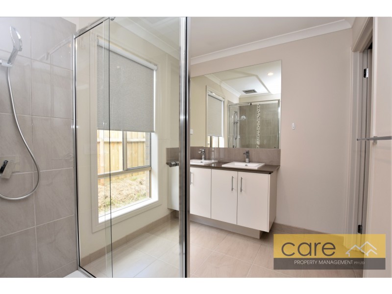 84 COCHIN DRIVE, Clyde North VIC 3978