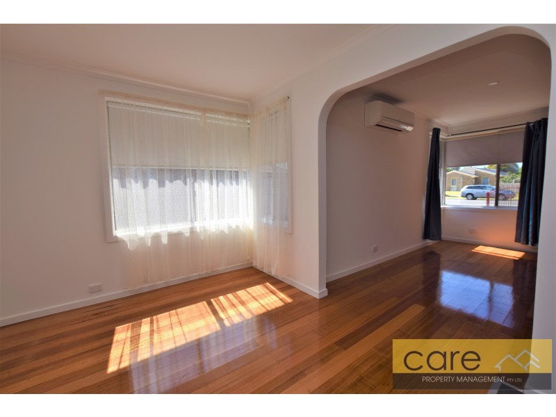 5 Vanessa Drive, Hampton Park VIC 3976