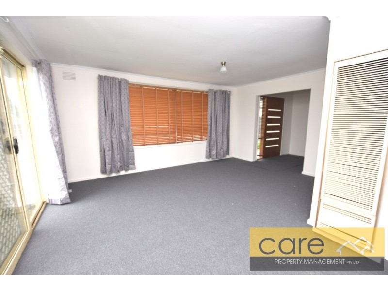 2 Sidney Street, Cranbourne VIC 3977