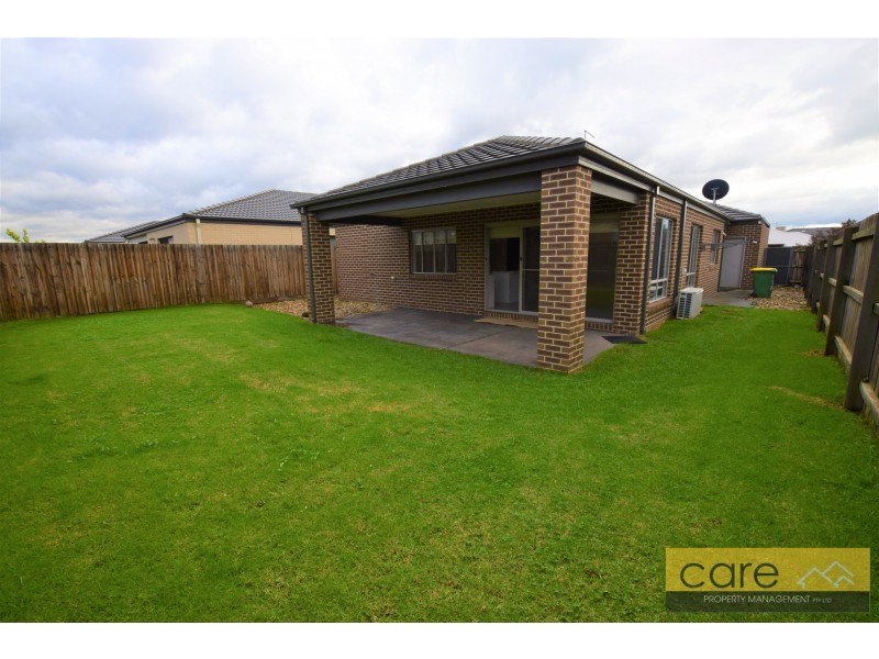 27 Joanne Way, Officer VIC 3809