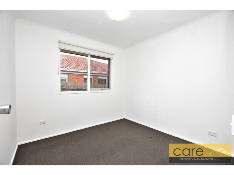 8 Edith Rise, Hampton Park VIC 3976