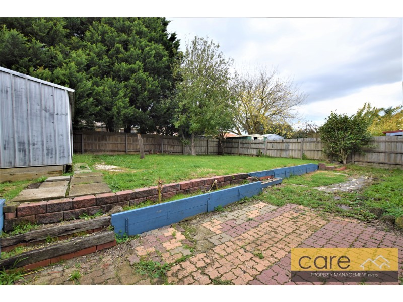 8 Edith Rise, Hampton Park VIC 3976