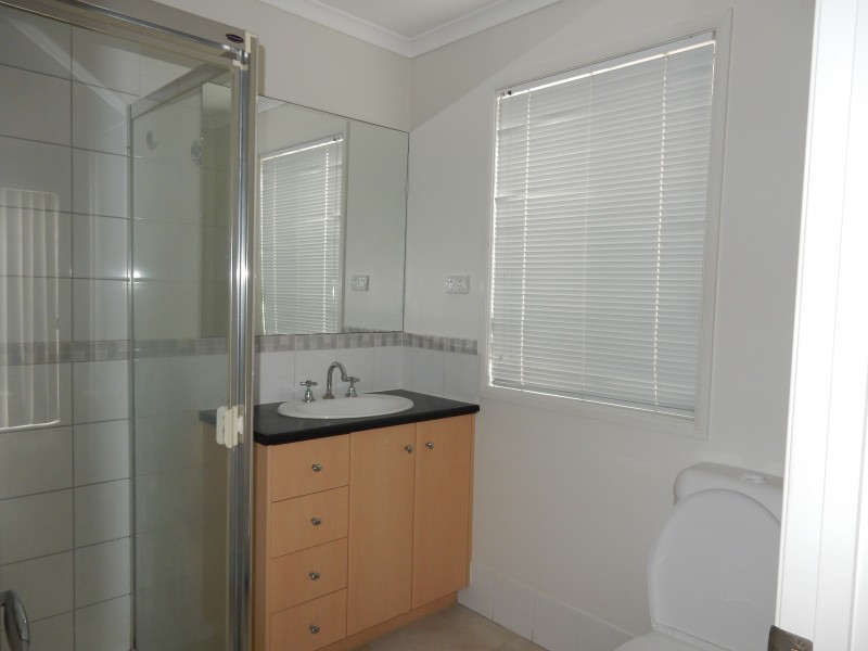 10 Hadley Circle, Narre Warren South VIC 3805