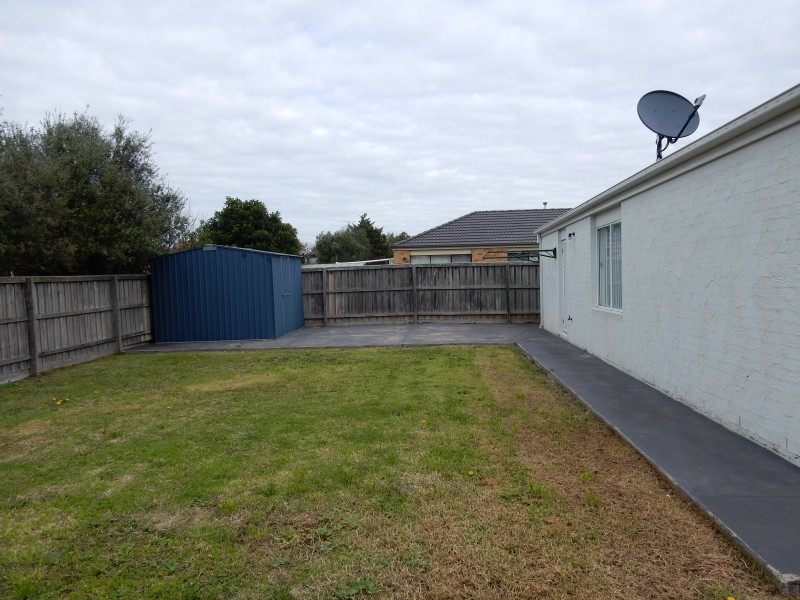 10 Hadley Circle, Narre Warren South VIC 3805