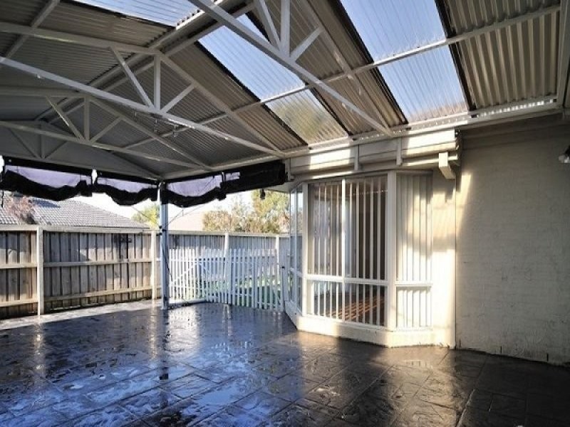 10 Hadley Circle, Narre Warren South VIC 3805