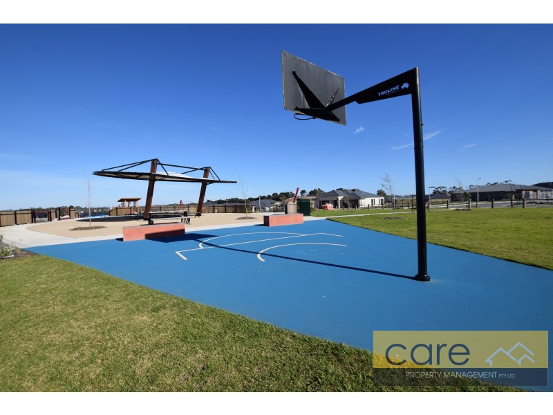 74 Bona Vista Rise, Clyde VIC 3978