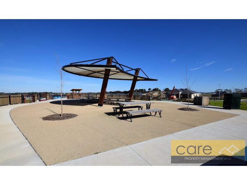 74 Bona Vista Rise, Clyde VIC 3978