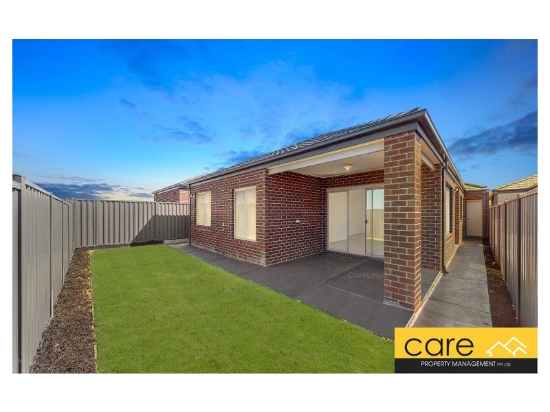 49 Applejack Boulevard, Clyde VIC 3978