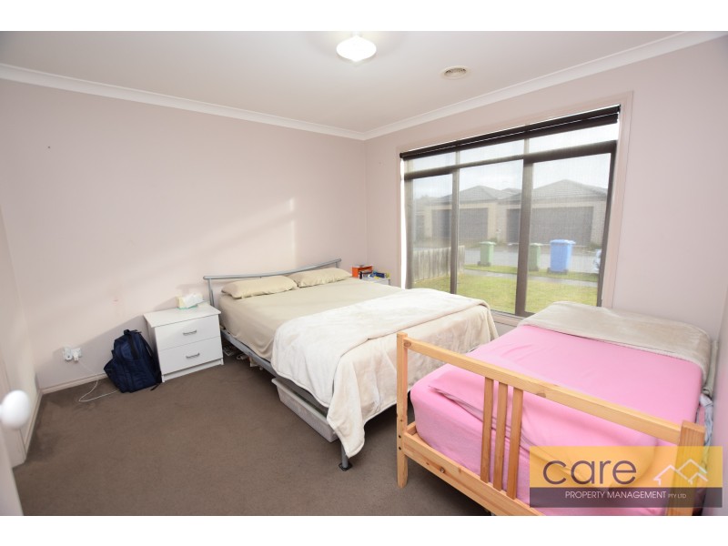 9 Tiarne Crescent, Hampton Park VIC 3976