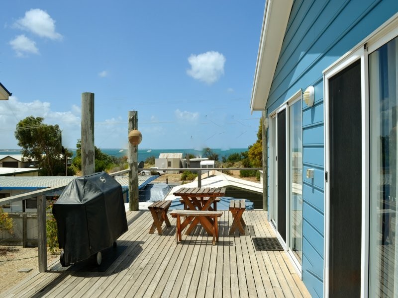 9 Nelson Street, Marion Bay SA 5575