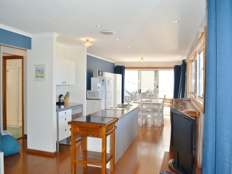 9 Nelson Street, Marion Bay SA 5575