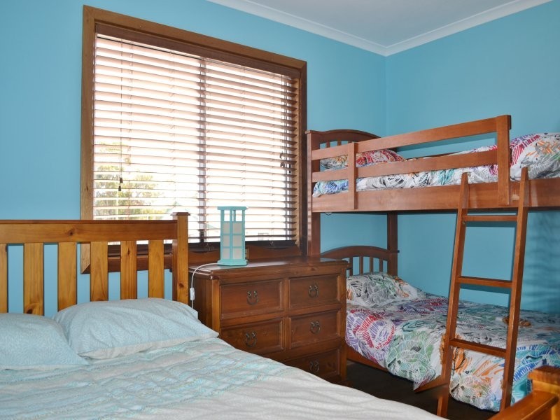 9 Nelson Street, Marion Bay SA 5575