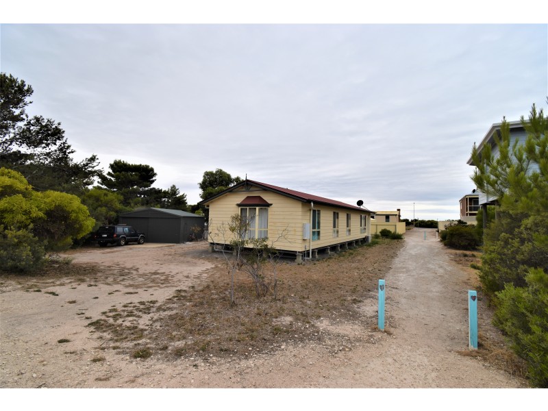 17 Waratah Avenue, Marion Bay SA 5575