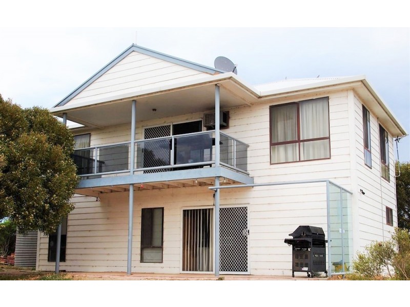 4 Gannet Crescent, Marion Bay SA 5575