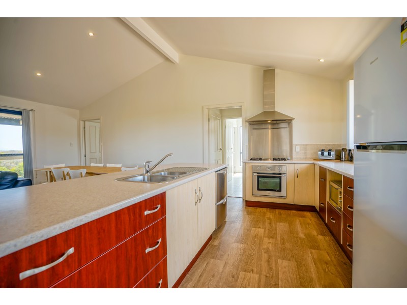 48 Osprey Drive, Marion Bay SA 5575