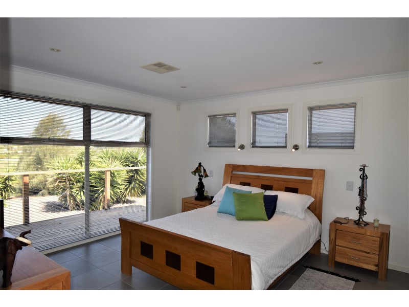 20 Peregrine Drive, Marion Bay SA 5575