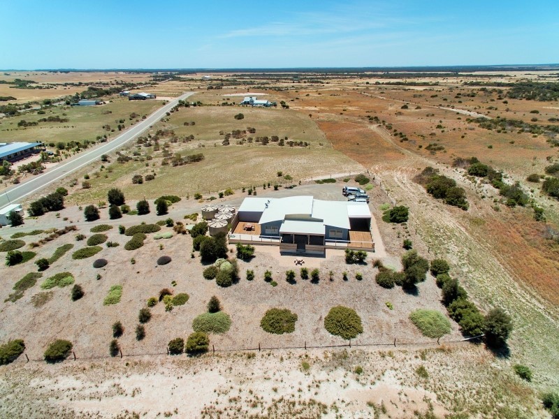 20 Peregrine Drive, Marion Bay SA 5575
