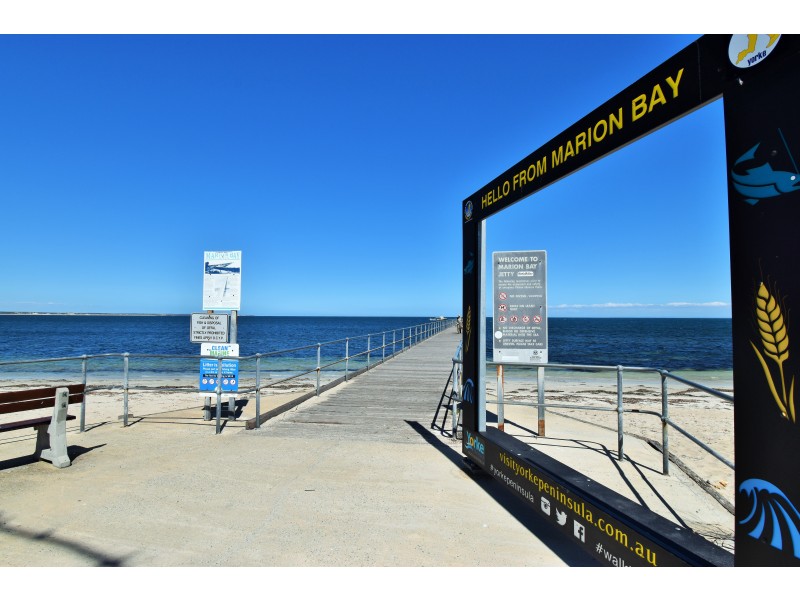 37 Nelson Street, Marion Bay SA 5575