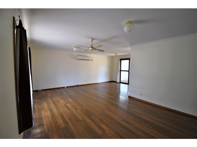 18 Osprey Drive, Marion Bay SA 5575