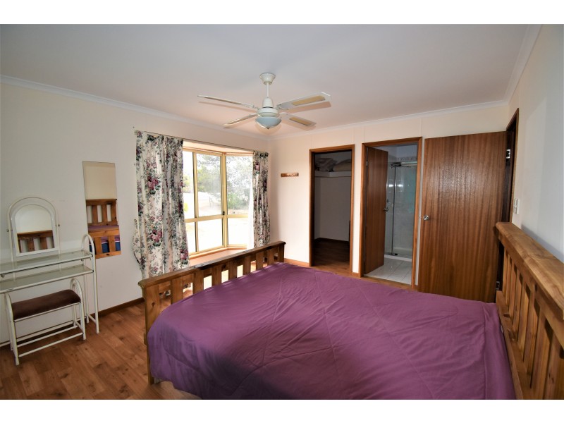 17 Waratah Avenue, Marion Bay SA 5575