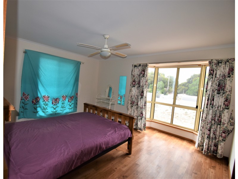 17 Waratah Avenue, Marion Bay SA 5575