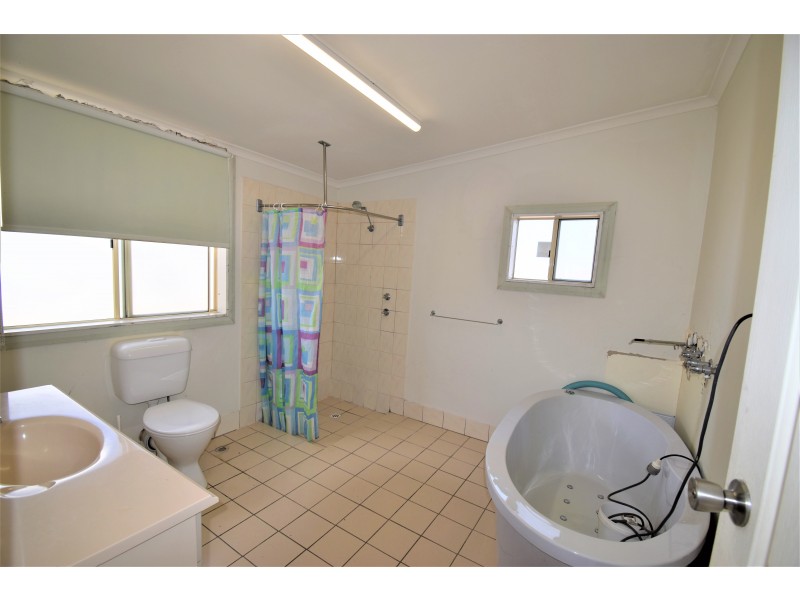 2 Brentwood Road, Warooka SA 5577