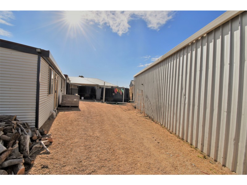 2 Brentwood Road, Warooka SA 5577
