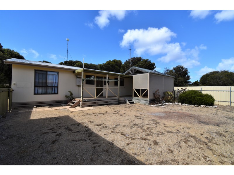 18 Osprey Drive, Marion Bay SA 5575