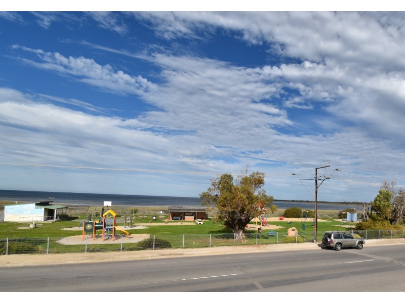 55 Beach Road, Coobowie SA 5583