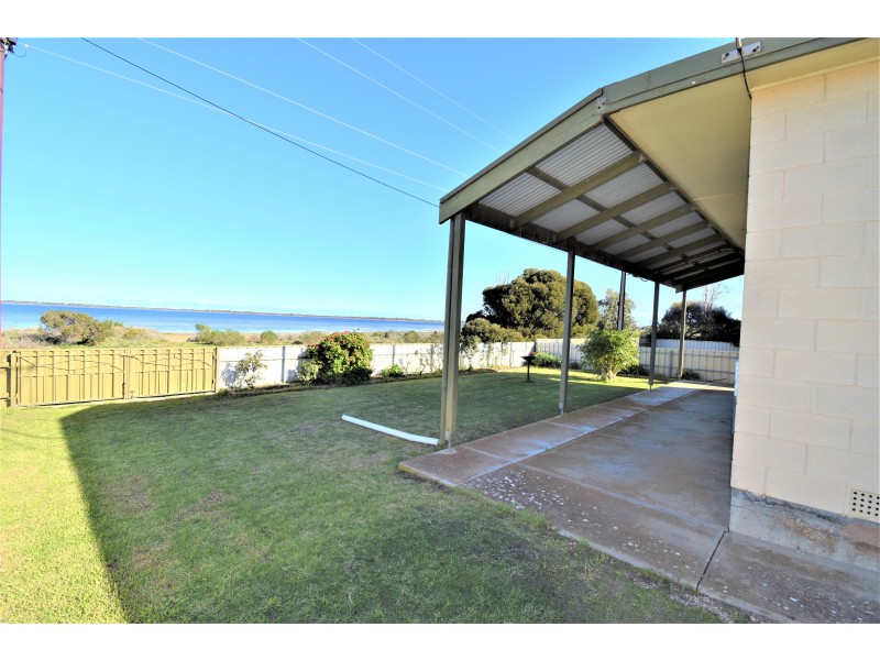 8 Hickeys Drive, Coobowie SA 5583
