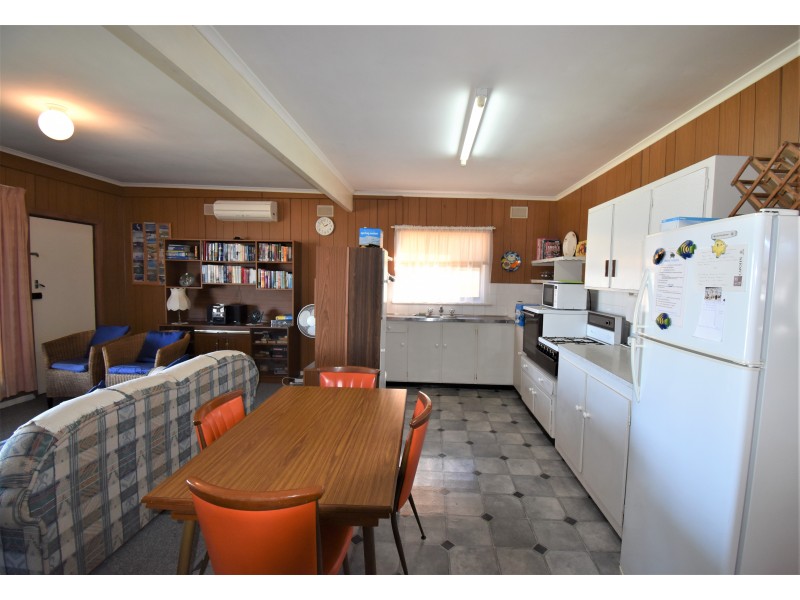 8 Hickeys Drive, Coobowie SA 5583